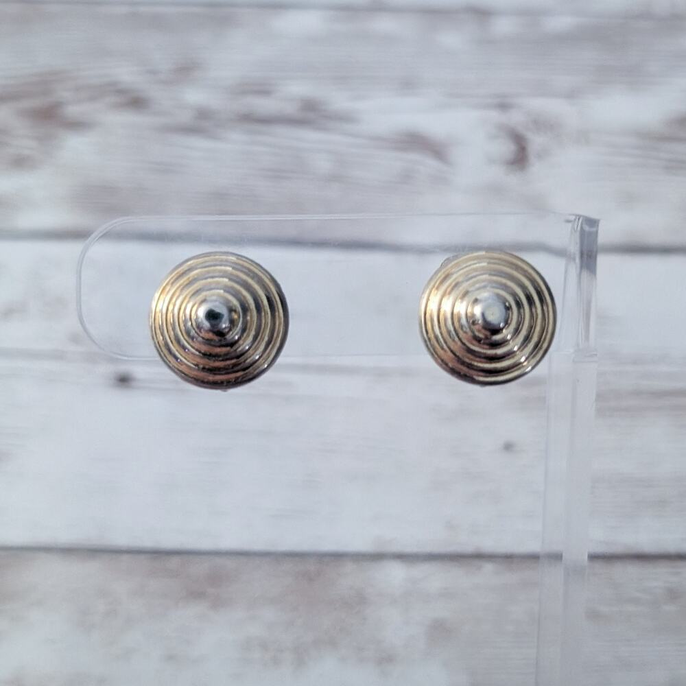 Vintage Clip On Earrings 5/8" Layered Circle Design Gold Tone